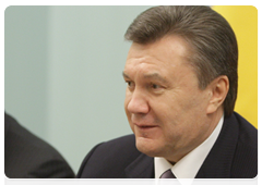 Ukrainian President Viktor Yanukovych during a meeting  with Prime Minister Vladimir Putin|5 march, 2010|20:28