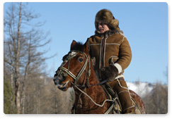 During his working trip to the Republic of Khakassiya on February 25, Prime Minister Vladimir Putin visited the foothills of Karatash, near the town of Abakan