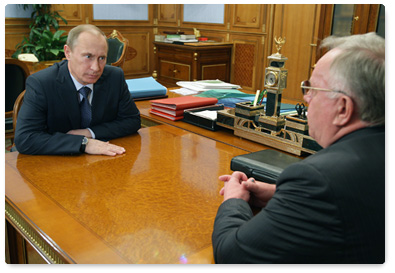 Prime Minister Vladimir Putin meets with leader of the Republic of Altai Alexander Berdnikov