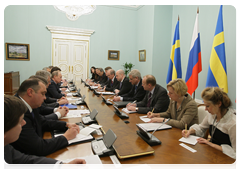 Председатель Правительства Российской Федерации В.В.Путин встретился с Премьер-министром Швеции Ф.Рейнфельдтом|9 марта, 2010|19:01