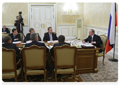 Prime Minister Vladimir Putin at a meeting of the Government Presidium|12 april, 2010|17:05