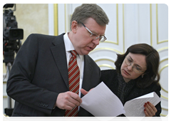 Deputy Prime Minister and Finance Minister Alexei Kudrin and Minister of Economic Development Elvira Nabiullina at a meeting of the Government Presidium|12 april, 2010|17:12