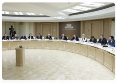 Prime Minister Vladimir Putin holding a meeting of the state commission to investigate the causes of the Tu-154 plane crash|13 april, 2010|19:02