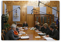 Prime Minister Vladimir Putin chairs a meeting to discuss issues of healthcare modernisation
