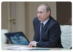 Prime Minister Vladimir Putin discussing preparations for the 2014 Olympic Games in Sochi with representatives of the Coordination Commission of the International Olympic Committee (IOC) during a video conference at the government’s situation centre|14 april, 2010|18:40