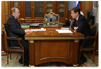 Prime Minister Vladimir Putin meets with Deputy Prime Minister Alexander Zhukov