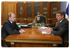 Prime Minister Vladimir Putin meets with Sberbank Chairman German Gref|16 april, 2010|13:45