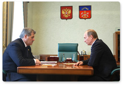 Prime Minister Vladimir Putin holds a meeting with Governor of the Murmansk Region Dmitry Dmitriyenko