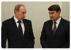 Prime Minister Vladimir Putin and Transport Minister Igor Levitin at an emergency meeting regarding Russian travellers flying to or from Europe|18 april, 2010|15:08