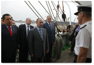 During his visit to the Bolivarian Republic of Venezuela, Prime Minister Vladimir Putin tours the Krusenstern sailing ship