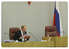 Prime Minister Vladimir Putin delivers an annual report to the State Duma on government performance in 2009|20 april, 2010|17:12