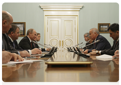 Prime Minister Vladimir Putin meeting with Uzbek President Islam Karimov|20 april, 2010|17:55