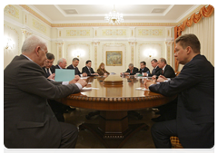 Prime Minister Vladimir Putin holding talks with Ukrainian Prime Minister Mykola Azarov|20 april, 2010|20:59