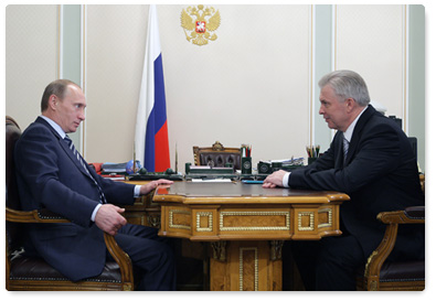 Prime Minister Vladimir Putin meets with Vyacheslav Nagovitsyn, President of the Republic of Buryatia