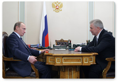 Prime Minister Vladimir Putin meets with Vyacheslav Nagovitsyn, President of the Republic of Buryatia