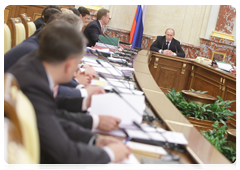 Prime Minister Vladimir Putin chairs a meeting of the Russian Government|22 april, 2010|17:49