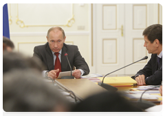 Prime Minister Vladimir Putin during a meeting of the Presidium of the Presidential Council on National Priority Projects and Demographic Policy|23 april, 2010|14:50