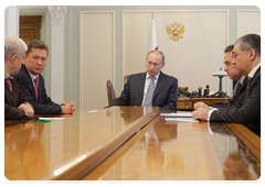 Prime Minister Vladimir Putin issues instructions on broadcasting Russian Football Championships.|24 april, 2010|13:54