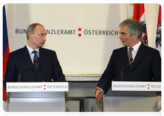 Prime Minister Vladimir Putin and Federal Chancellor of the Republic of Austria Werner Fayman at the press conference on the results of their negotiations|24 april, 2010|19:01