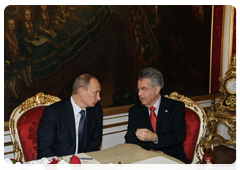 Prime Minister Vladimir Putin meets with the Federal President of the Republic of Austria Heinz Fischer|24 april, 2010|20:26