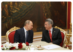 Prime Minister Vladimir Putin meets with the Federal President of the Republic of Austria Heinz Fischer|24 april, 2010|20:26