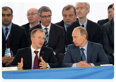 Prime Minister Vladimir Putin at the European Judo Championship, and taking part in the awards ceremony, during his working visit to the Republic of Austria|25 april, 2010|22:12