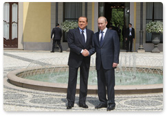 During his official visit to Italy, Prime Minister Vladimir Putin meets with Italian Prime Minister Silvio Berlusconi