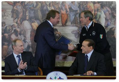 Various documents signed before Prime Minister Vladimir Putin and Prime Minister Silvio Berlusconi following talks