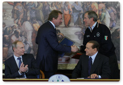 Various documents signed before Prime Minister Vladimir Putin and Prime Minister Silvio Berlusconi following talks