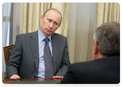 Prime Minister Vladimir Putin with President of VTB Bank Andrei Kostin|29 april, 2010|16:48