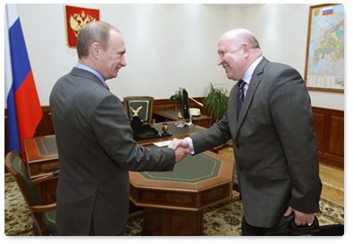 Prime Minister Vladimir Putin meets with Valery Shantsev, governor of the Nizhny Novgorod Region