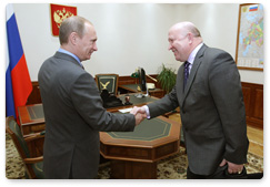 Prime Minister Vladimir Putin meets with Valery Shantsev, governor of the Nizhny Novgorod Region