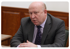 Valery Shantsev, governor of the Nizhny Novgorod Region during a meeting with Prime Minister Vladimir Putin|29 april, 2010|16:59