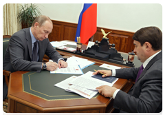 Prime Minister Vladimir Putin and Minister of Transport Igor Levitin|29 april, 2010|18:21