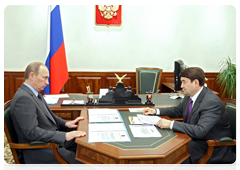 Prime Minister Vladimir Putin and Minister of Transport Igor Levitin|29 april, 2010|18:22