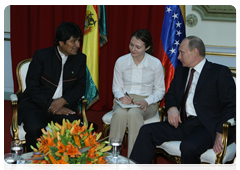 While on a working visit to Venezuela, Prime Minister Vladimir Putin meets with Bolivian President Evo Morales|2 april, 2010|06:09
