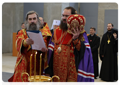 Prime Minister Vladimir Putin and Polish Prime Minister Donald Tusk at the cornerstone dedication ceremony for the Church of the Resurrection of Christ|7 april, 2010|19:46