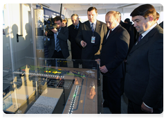 Prime Minister Vladimir Putin touring Novosibirsk’s Tolmachevo Airport, currently under reconstruction|9 april, 2010|18:35