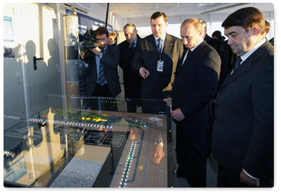 Prime Minister Vladimir Putin tours Novosibirsk’s Tolmachevo Airport, currently under reconstruction