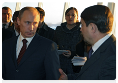 Prime Minister Vladimir Putin touring Novosibirsk’s Tolmachevo Airport, currently under reconstruction|9 april, 2010|18:37