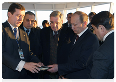 Prime Minister Vladimir Putin touring Novosibirsk’s Tolmachevo Airport, currently under reconstruction|9 april, 2010|18:37