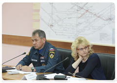 Prime Minister Vladimir Putin chairing a meeting in Mezhdurechesk, Kemerovo Region, on Raspadskaya coal mine accident|11 may, 2010|13:27