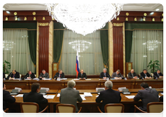 Prime Minister Vladimir Putin at a meeting with leaders of the Russian Union of Industrialists and Entrepreneurs|17 may, 2010|20:09