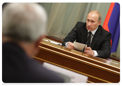 Prime Minister Vladimir Putin at a meeting with leaders of the Russian Union of Industrialists and Entrepreneurs|17 may, 2010|20:09