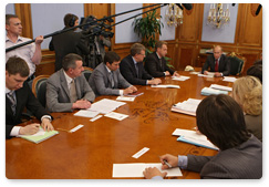 Prime Minister Vladimir Putin chairs a meeting to discuss customs legislation