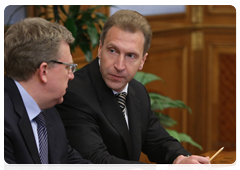 First Deputy Prime Minister Igor Shuvalov and Deputy Prime Minister and Finance Minister Alexei Kudrin at a meeting to discuss customs legislation|19 may, 2010|19:55