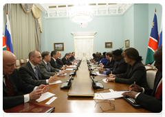 Председатель Правительства Российской Федерации В.В.Путин встретился с Президентом Республики Намибия Х.Похамбой|20 мая, 2010|19:13
