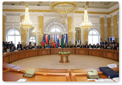 Председатель Правительства Российской Федерации В.В.Путин принял участие в заседании Совета глав правительств государств-участников СНГ