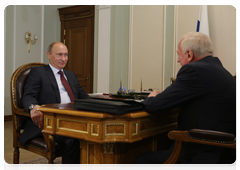 Prime Minister Vladimir Putin meeting with Governor of the Tomsk Region Viktor Kress|24 may, 2010|15:52