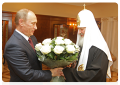 Prime Minister Vladimir Putin greeting Patriarch Kirill of Moscow and All Russia on the Orthodox leader’s name day|24 may, 2010|20:07